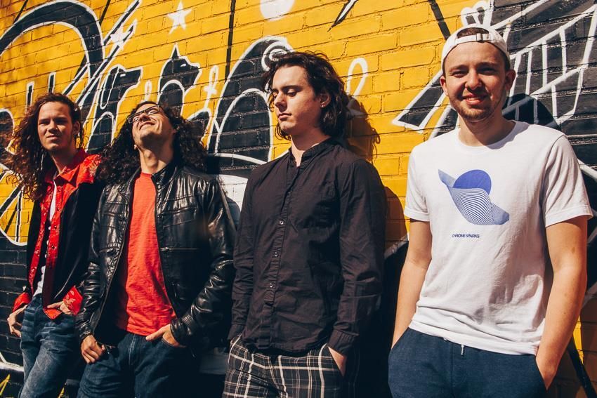Free Hat band photo, Jonathan Zalzman second from left